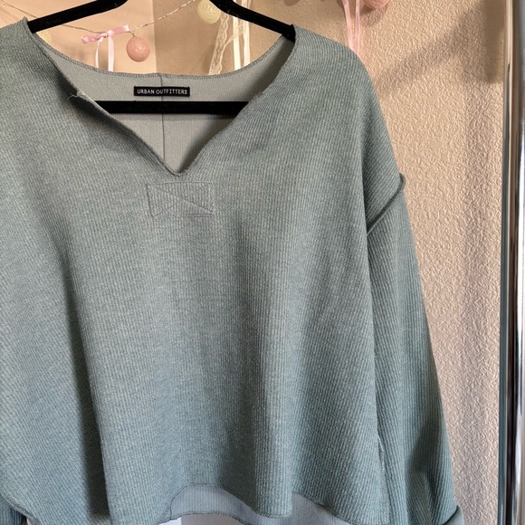 ୨୧ ･ﾟ✧ Urban Outfitters Sweater - Picture 2 of 8